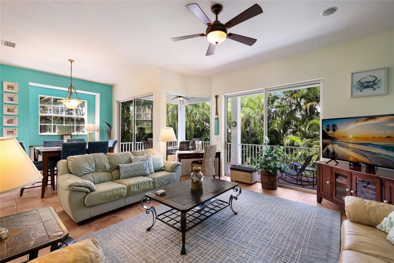 310 63rd St, Bradenton Beach, FL 34217 Photo