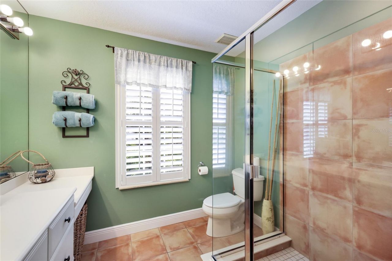 310 63rd St, Bradenton Beach, FL 34217 Photo