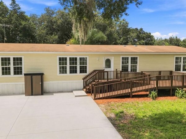 6453 MANGROVE DRIVE , WESLEY CHAPEL, FL 33544