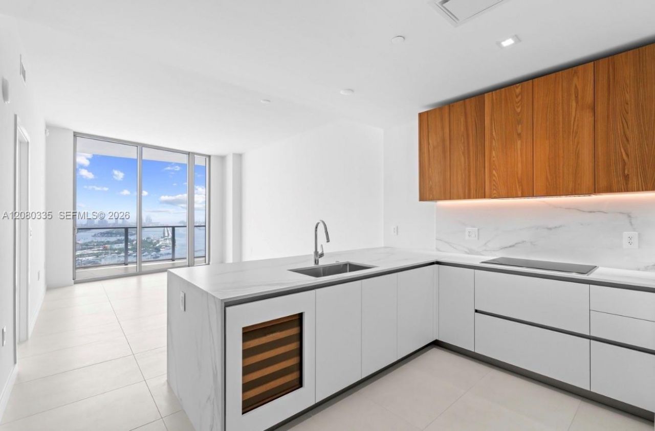 1400 Biscayne, Unit 3805, Miami, FL 33132 Photo