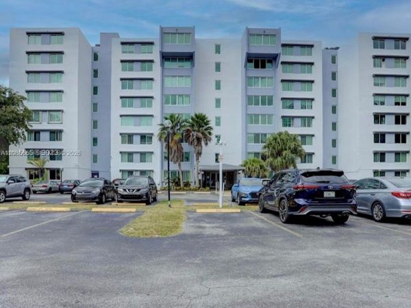 9125 SW 77th Ave, Unit 504, Miami, FL 33156
