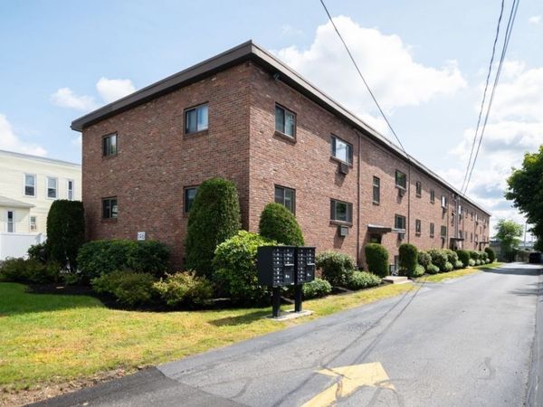 146 Willow Street, Unit 21, Waltham, MA 02453