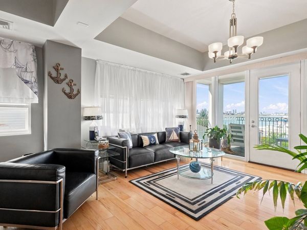 550 Pleasant St, Unit 201, Winthrop, MA 02152
