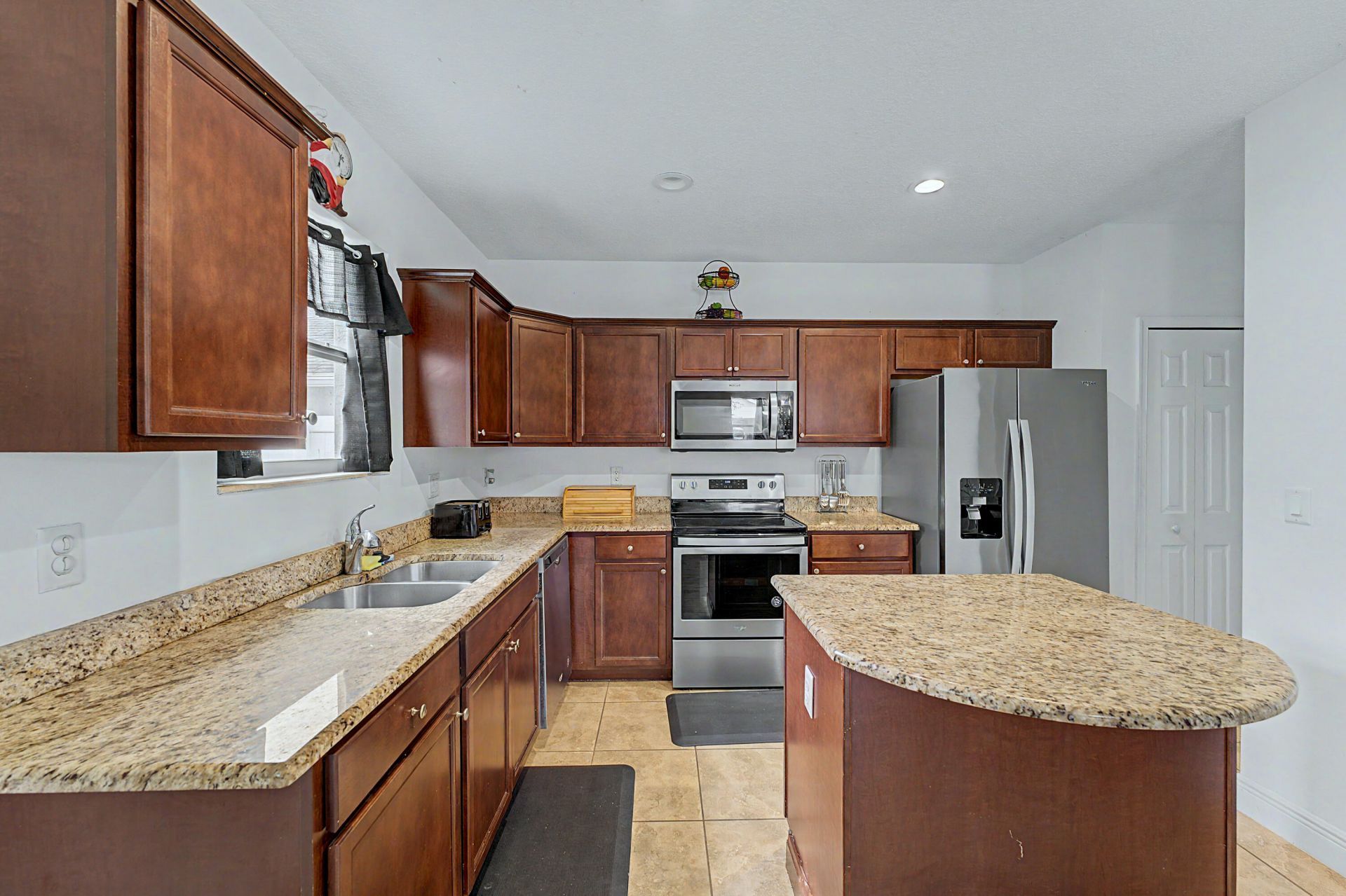 416 Seafoam Circle, Fort Pierce, FL 34945 Photo