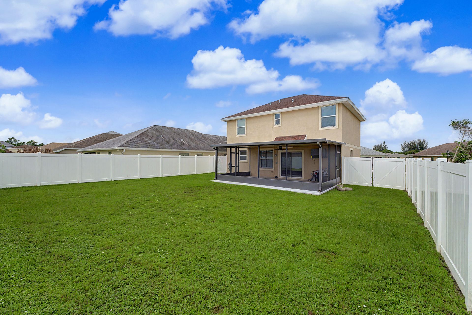 416 Seafoam Circle, Fort Pierce, FL 34945 Photo