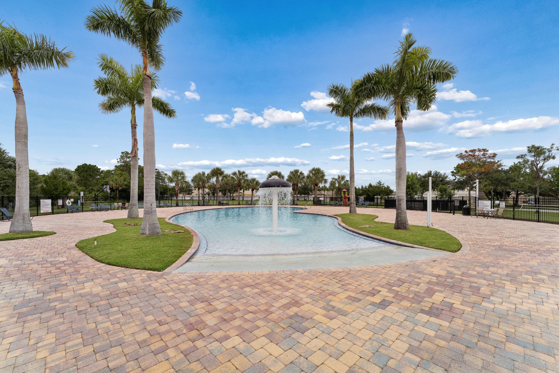 416 Seafoam Circle, Fort Pierce, FL 34945 Photo