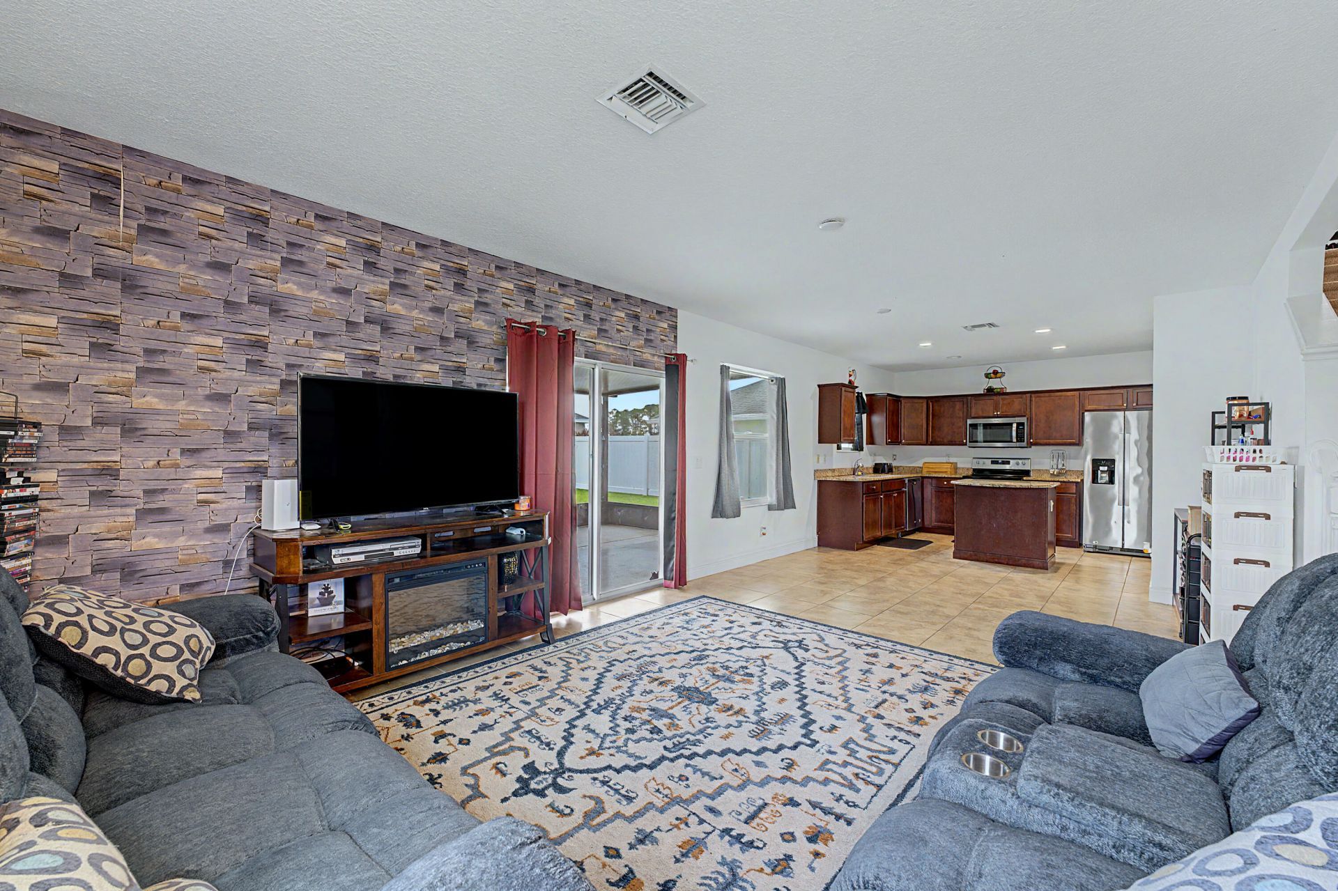 416 Seafoam Circle, Fort Pierce, FL 34945 Photo