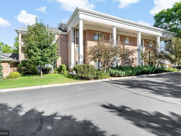 1585 Dodd Road , Unit 302, Mendota Heights, MN 55118