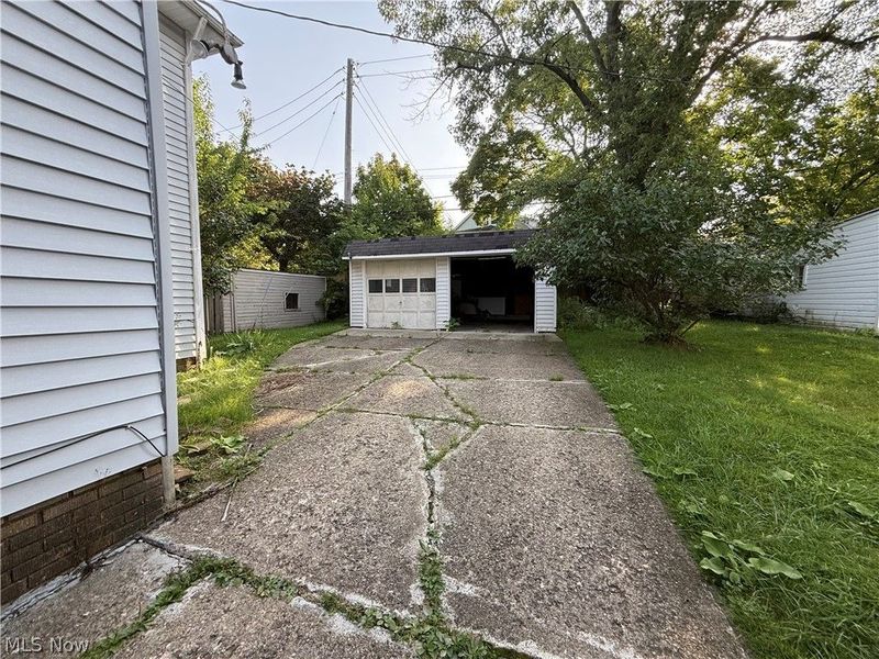 2169 Oakdale Road, Cleveland Heights, OH 44118 Photo 4