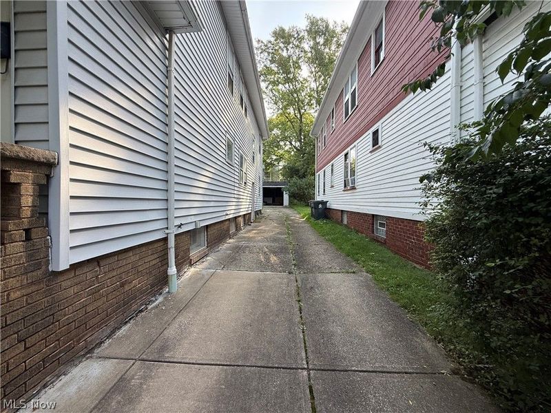 2169 Oakdale Road, Cleveland Heights, OH 44118 Photo 5