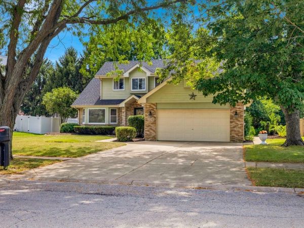 228 Whitetail Crossing , Oswego, IL 60543