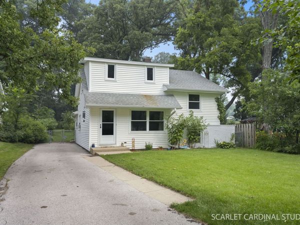 46 S Glenview Avenue , Lombard, IL 60148