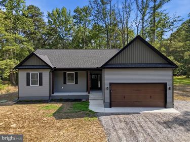 165 BEACON COURT, MONTROSS, VA 22520