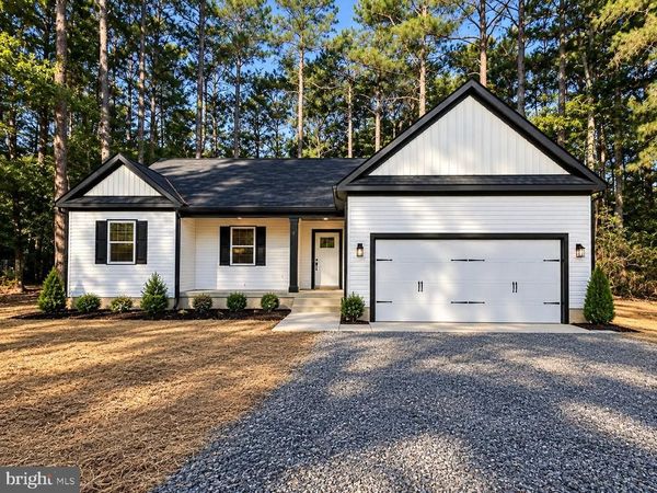 165 BEACON COURT, MONTROSS, VA 22520