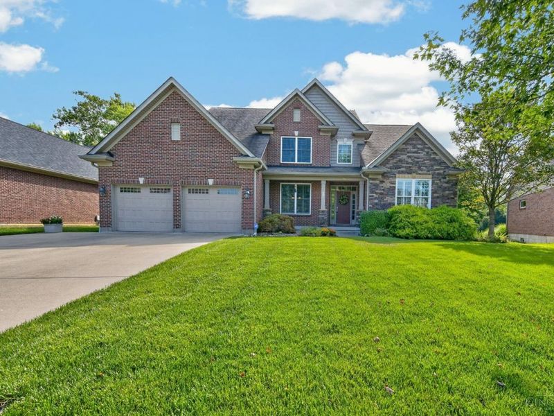 818 Forest Acres Drive, Anderson Township, OH 45255 Photo 3