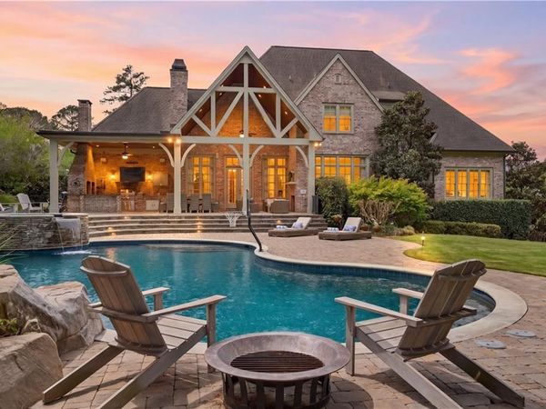 4915 Kettle River Point, Suwanee, GA 30024