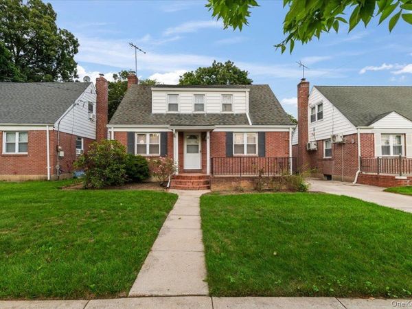 7607 Hewlett Street , New Hyde Park, NY 11040