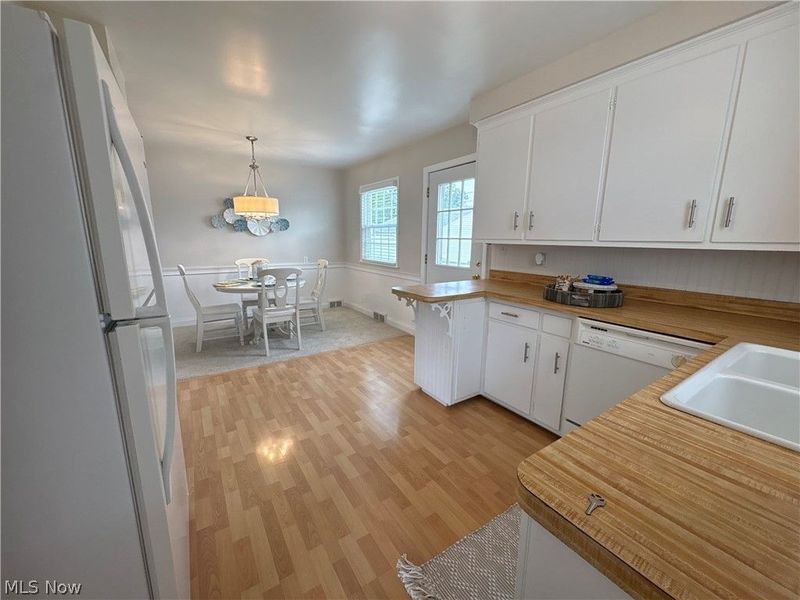 29508 Woodway Drive, Wickliffe, OH 44092 Photo 17