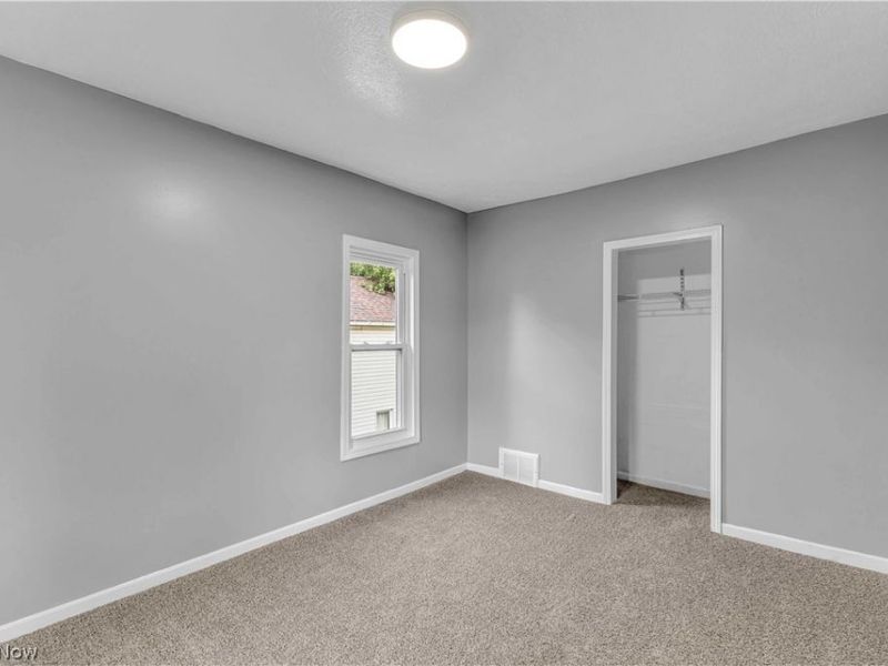 1038 W Hopocan Avenue, Barberton, OH 44203 Photo 17