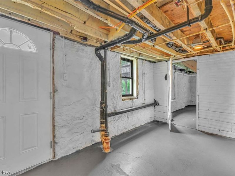 1038 W Hopocan Avenue, Barberton, OH 44203 Photo 28
