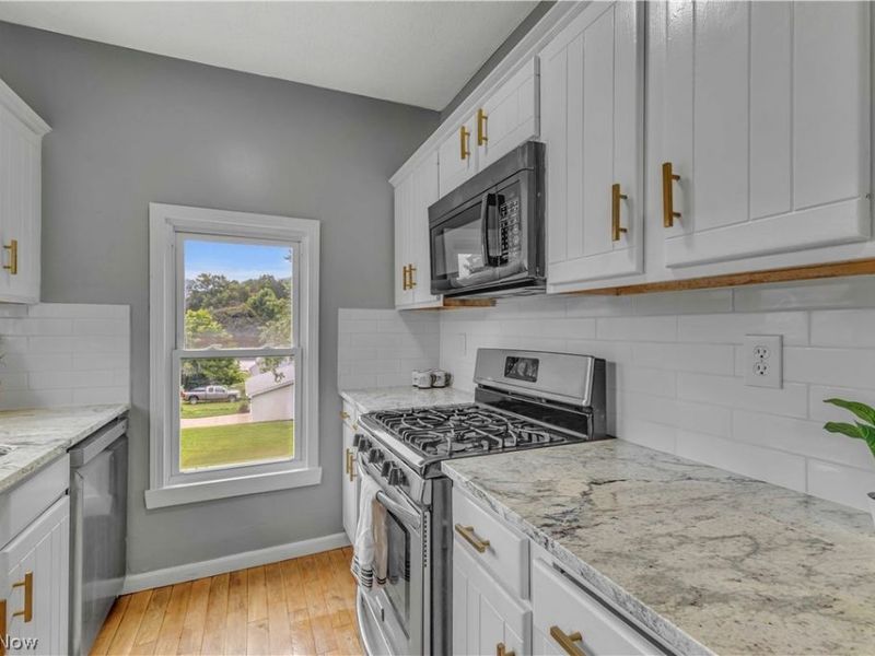 1038 W Hopocan Avenue, Barberton, OH 44203 Photo 7