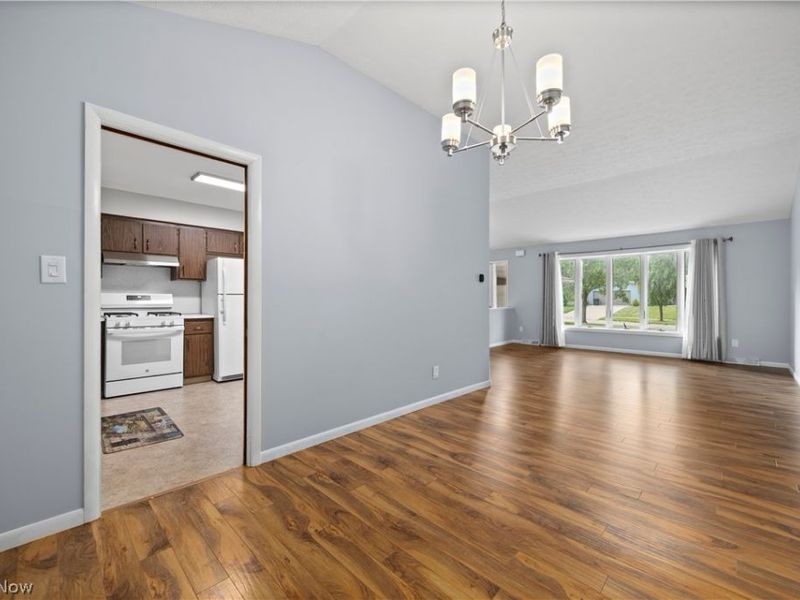 7653 Trenton Trail, Middleburg Heights, OH 44130 Photo 11