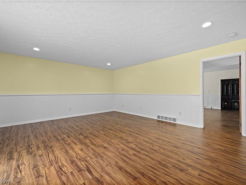 7653 Trenton Trail, Middleburg Heights, OH 44130 Photo 18