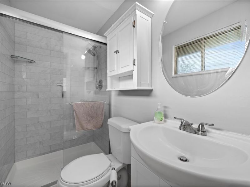 7653 Trenton Trail, Middleburg Heights, OH 44130 Photo 36
