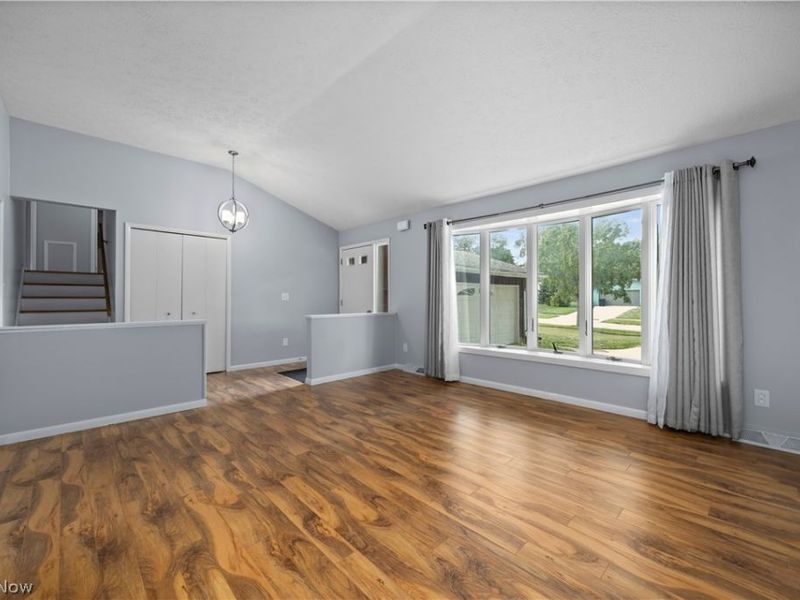 7653 Trenton Trail, Middleburg Heights, OH 44130 Photo 7