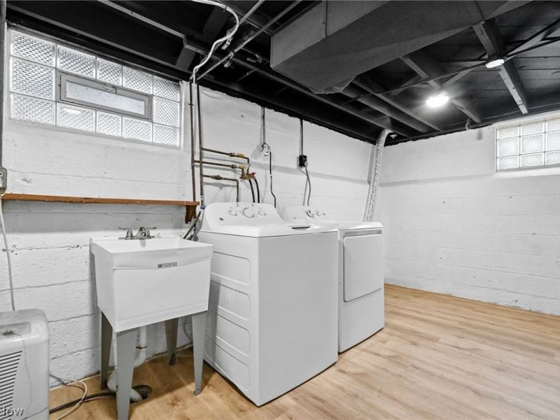 6392 W 130th Street, Brook Park, OH 44142 Photo 31