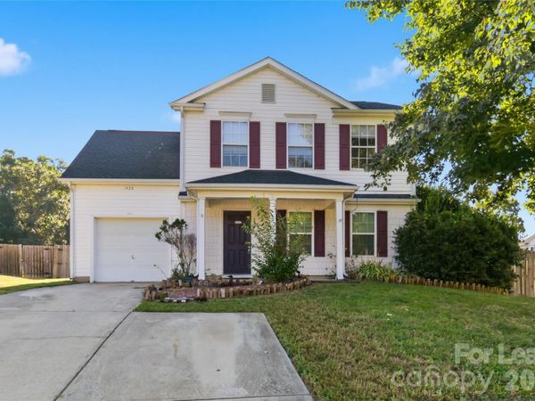 1428 Nature Place , Charlotte, NC 28214