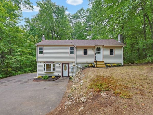 15 Yale Rd, Hopkinton, MA 01748