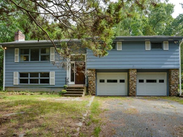 801 Winter St, Holliston, MA 01746