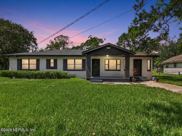 1108 LEEDA Drive, Jacksonville, FL 32254