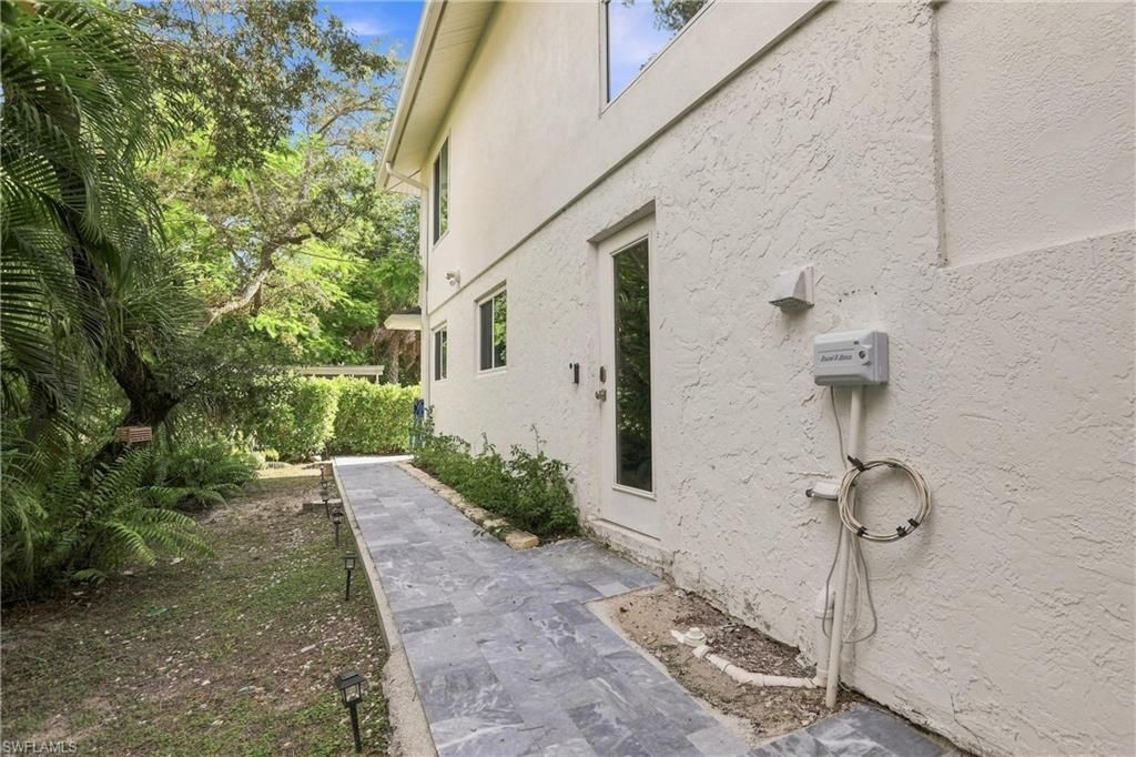 1117 Shady Rest Ln, Naples, FL 34103 Photo