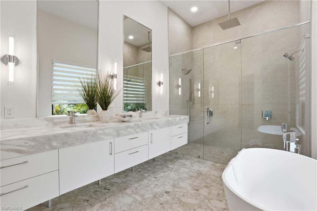 1150 8th Ter N, Naples, FL 34102 Photo
