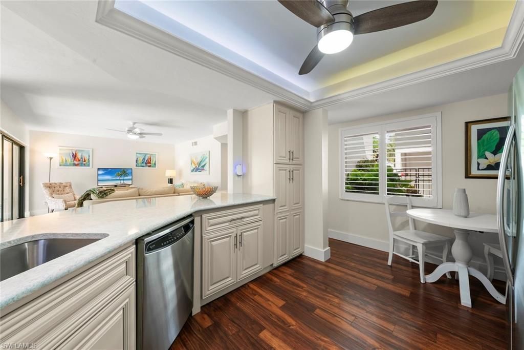 592 Beachwalk Cir, Unit 105, Naples, FL 34108 Photo
