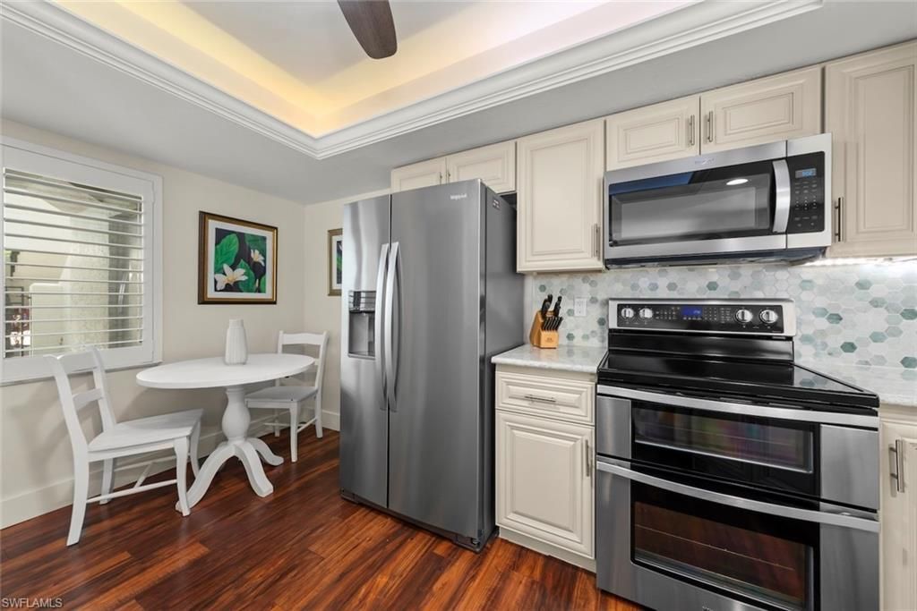 592 Beachwalk Cir, Unit 105, Naples, FL 34108 Photo