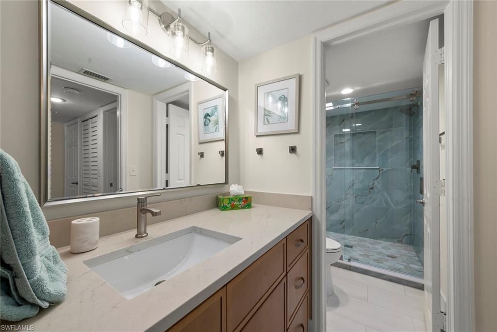 592 Beachwalk Cir, Unit 105, Naples, FL 34108 Photo