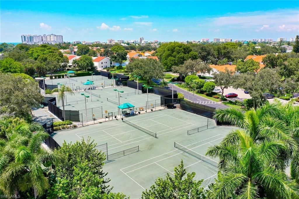 592 Beachwalk Cir, Unit 105, Naples, FL 34108 Photo