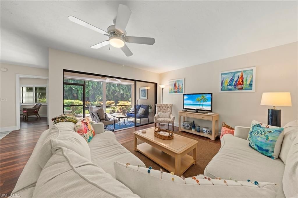 592 Beachwalk Cir, Unit 105, Naples, FL 34108 Photo