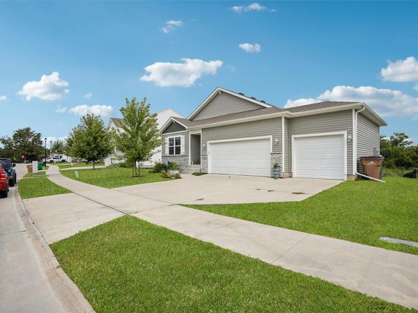 640 S 8th Street, Carlisle, IA 50047