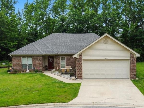 368 Meadow Creek Drive, Benton, AR 72015