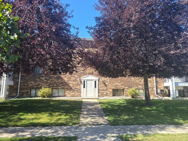 331 Prairiewood Circle S, Unit 102, Fargo, ND 58103