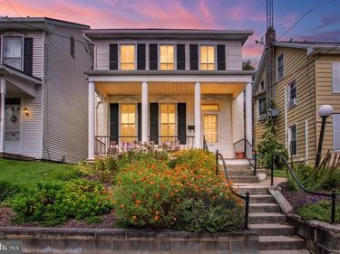 140 S BROAD STREET, WAYNESBORO, PA 17268