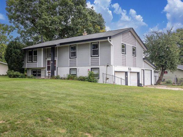 3008 Sunrise DRIVE, Hubertus, WI 53033