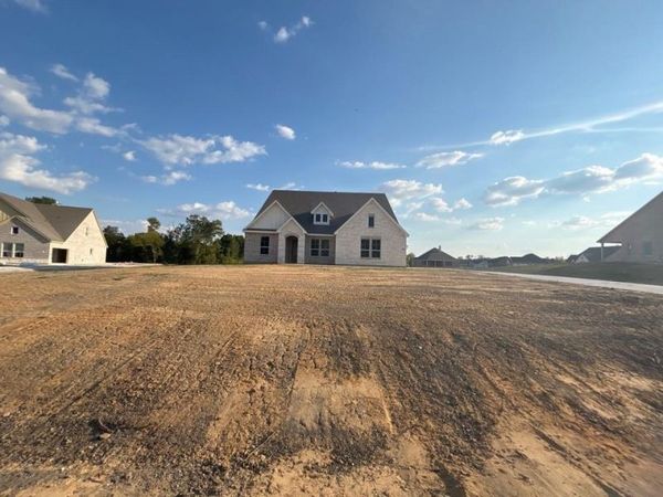 703 Deer Dale Court, Van Alstyne, TX 75495