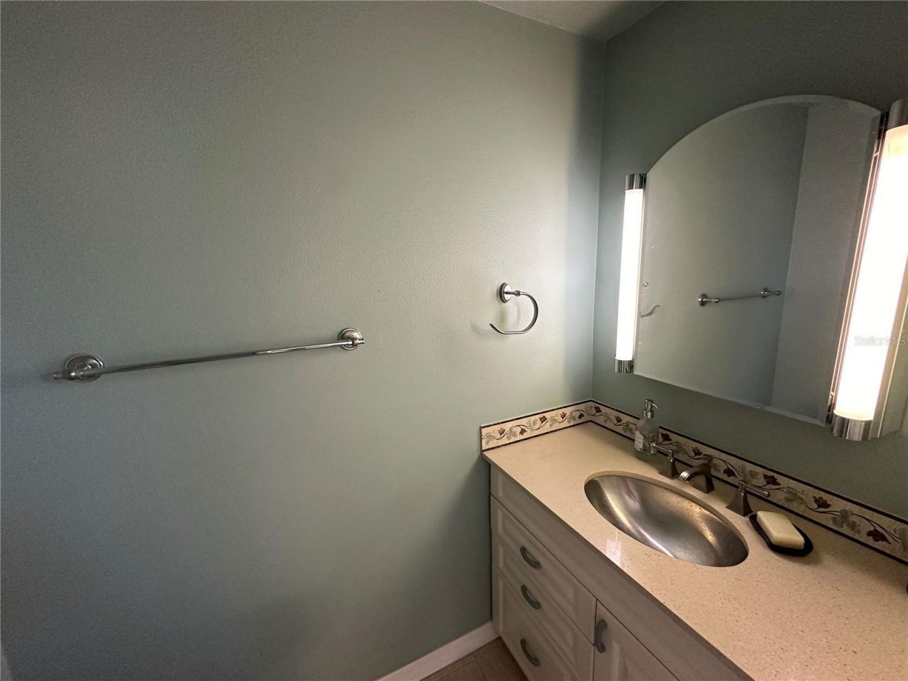 4727 Spinnaker Drive, Bradenton, FL 34208 Photo