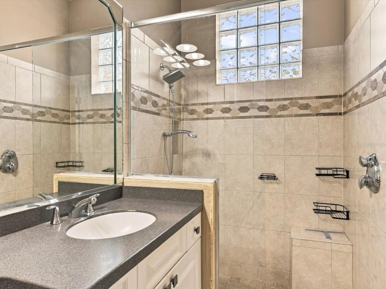 4727 Spinnaker Drive, Bradenton, FL 34208 Photo