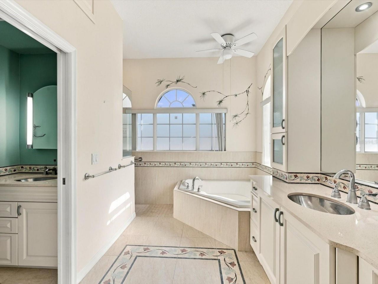 4727 Spinnaker Drive, Bradenton, FL 34208 Photo